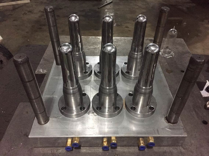 Big-mouth preform mold